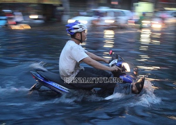xe máy bị ngập nước hậu quả