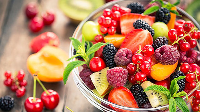 Nên ăn trái cây tươi mỗi ngày